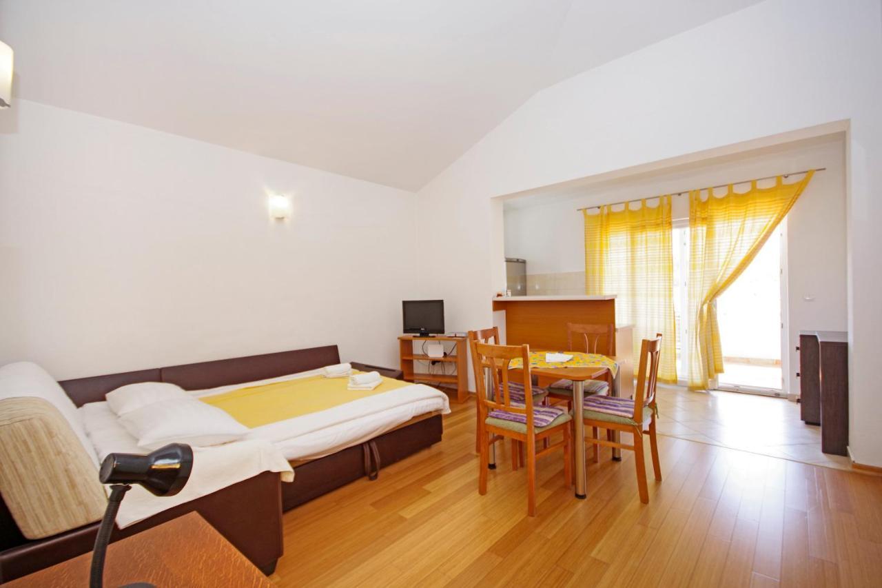 Srzic Apartment Makarska